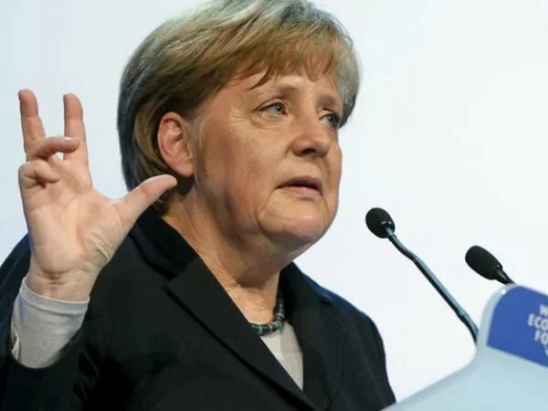 Меркель1 Германия: Меркель сосредоточится на формировании коалиции с социал-демократами