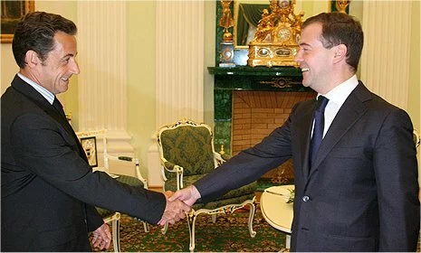  Президент России прибыл во Францию с официальным визитом