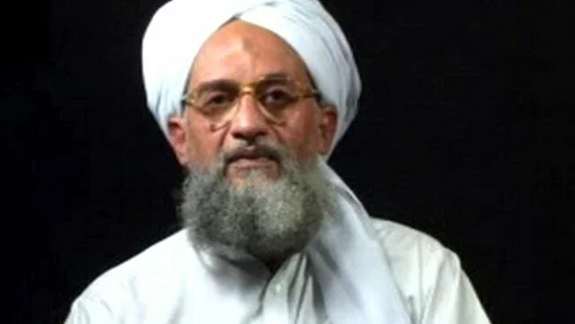 1.978266img978222 Лидер Аль-Каеды призывает мусульманок обходить закон, запрещающий носить паранджу