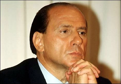 112 Журналисты опубликовали запись разговора С.Берлускони с проституткой