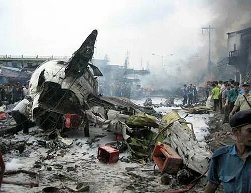 1de71af5e65b3a73bbcc61ad1e900281_big Авиакатастрофа в Индии: два пилота погибли