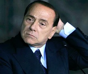 22 Сильвио Берлускони лечится от стресса перед отпуском