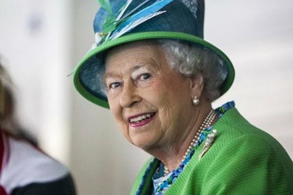  Елизавета II советует шотландцам тщательно подумать