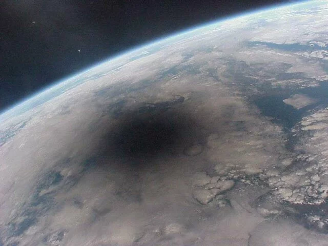 eclipse99_mir Великобритания учредила собственное космическое агенство