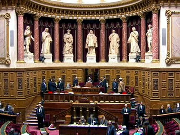 hbe6i3sz Во Франции - новый Кабинет министров