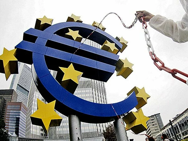 krizis Европа борется с кризисом и безработицей