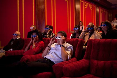 obama-white-house-3d-glasses-in-theatre1 5 самых любимых фильмов Барака Обамы