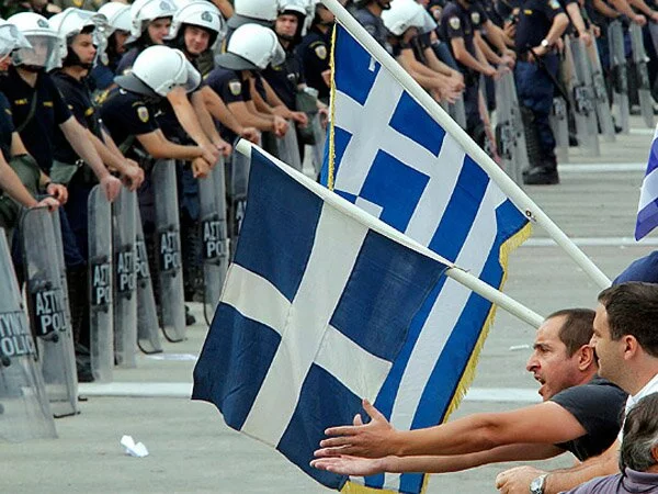 syaw7og0 Греки о экономии парламента: это настоящая смерть