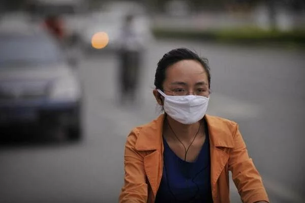u91_beijing28_1 В Гонконге уровень загрязнения воздуха достиг рекордных отметок